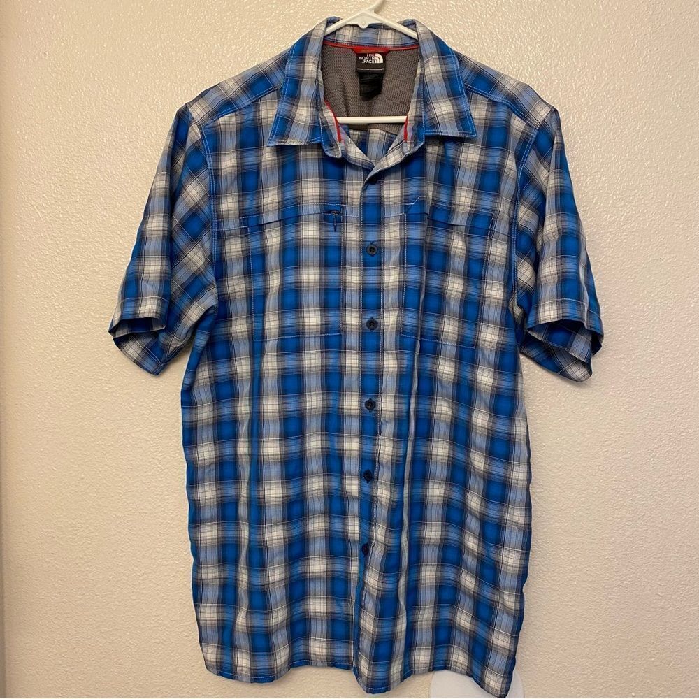 The North Face Button Up Shirt Blue Plaid Short Sleeve hiking everyday shirt L